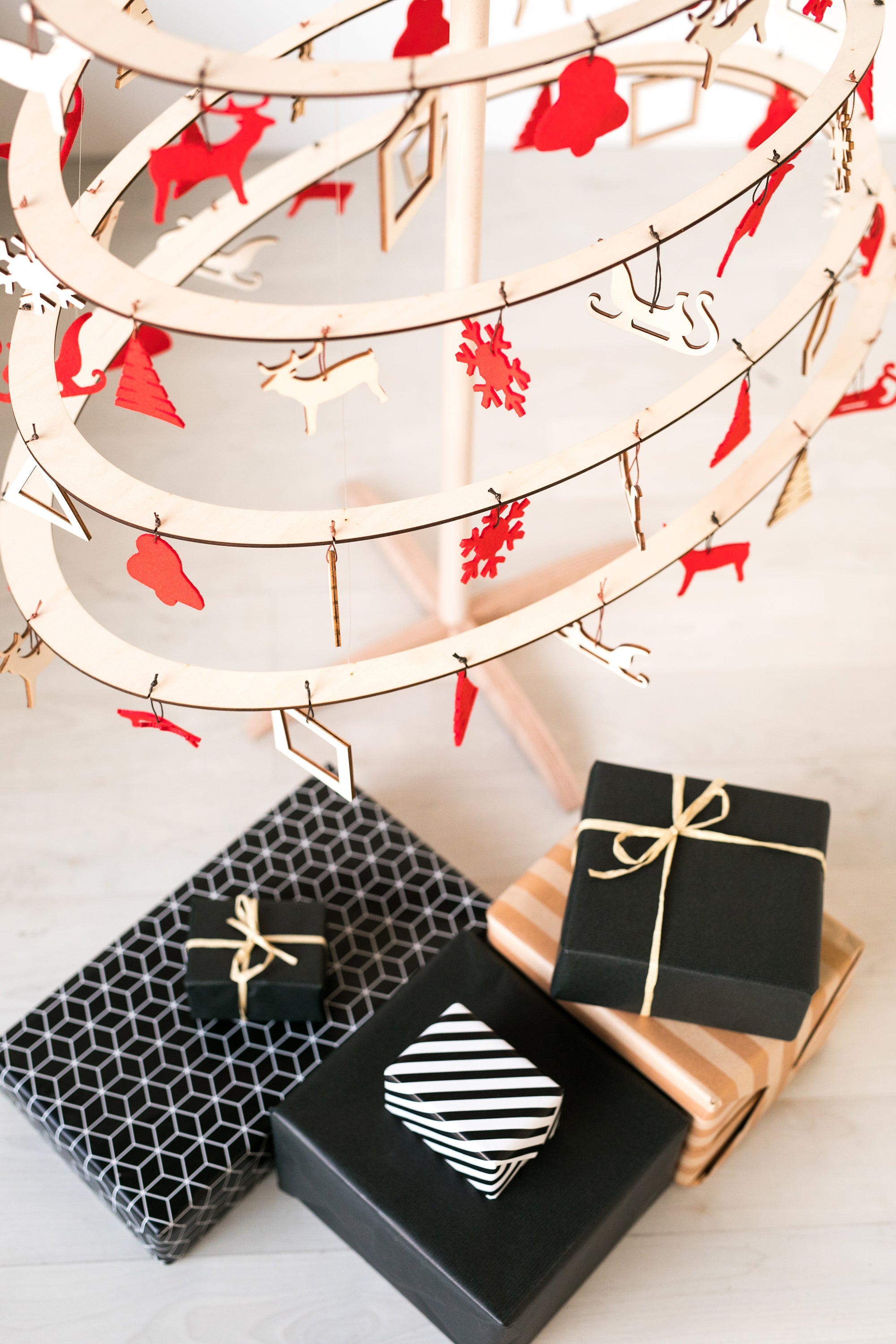 SPIRA Weihnachtsbaumanhänger | Holz &amp; Filz Dekorationsset